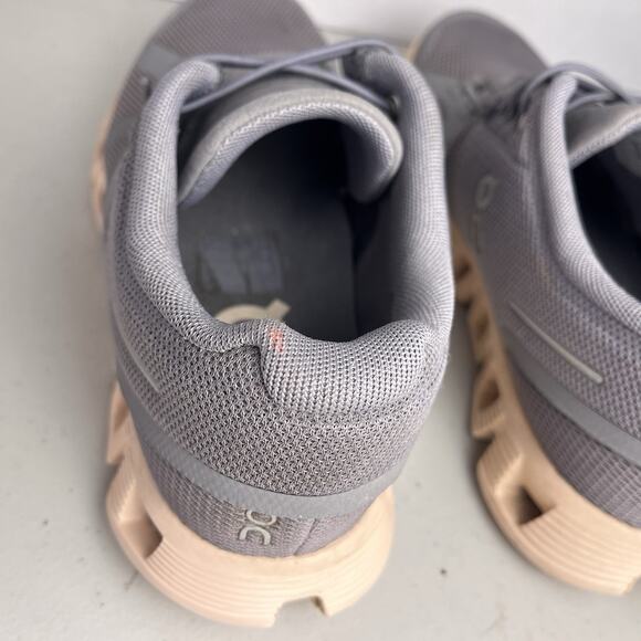ON Running Cloud Womens Sneaker Grey Peach Light Weight Running Shoes US Size 6 main image 16